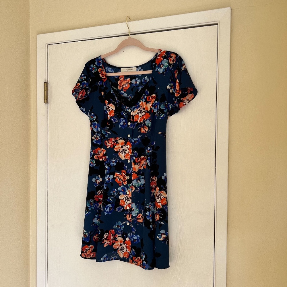Beautiful Floral Dress, Size M